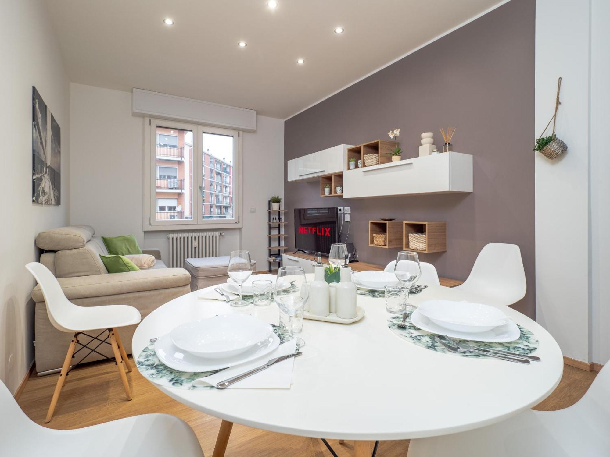 Milano 5 Guests - Modern Apt With Balcony Esterno foto